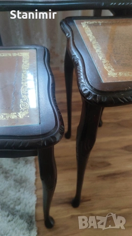 Масивни помощни масички с дърворезба и кожа, снимка 5 - Маси - 53971464