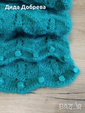 Дамски комплект шал и ръкавички., снимка 2 - Шалове - 51691063