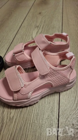 Детски сандали размер 31.5, снимка 4 - Детски сандали и чехли - 50888435