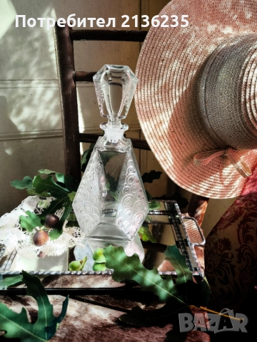 Кристална гарафа Бохемия, снимка 2 - Антикварни и старинни предмети - 51706586