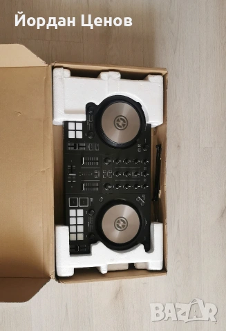 Конзола Traktor S2 MK3 , снимка 4 - Други - 53988169