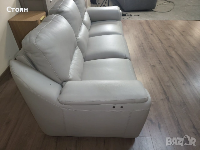 Италиански сив диван тройка Avola с електрически релакс механизъм, снимка 7 - Дивани и мека мебел - 53716857