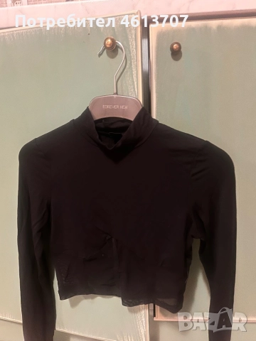 Черна блуза с дълги ръкави, снимка 3 - Блузи с дълъг ръкав и пуловери - 51947897