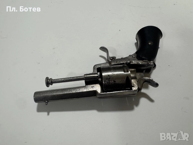 Стар револвер, пистолет, пищов, снимка 6 - Антикварни и старинни предмети - 51896741