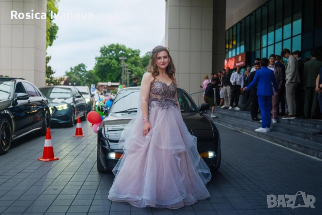 Абитуриентска рокля