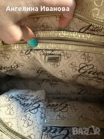 Дамска чанта Guess, снимка 7 - Чанти - 50355667