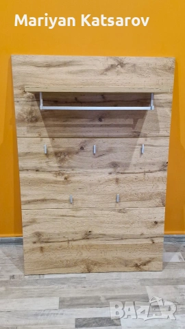 Стенна закачалка нова