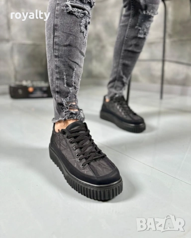 Мъжки Черни Маратонки 40-44 Номер с Кутия Нови 