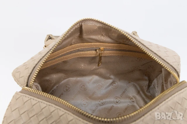 Класическа дамска чанта AMORE Beatrice - Beige, снимка 3 - Чанти - 50659858