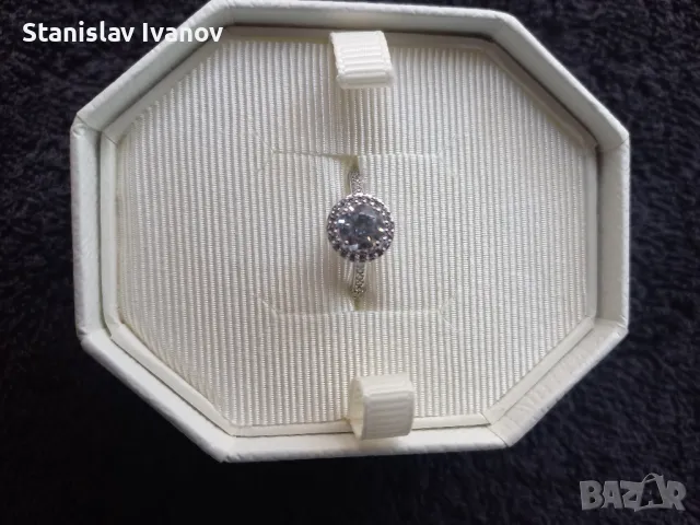 Пръстен Swarovski, снимка 2 - Пръстени - 47231184