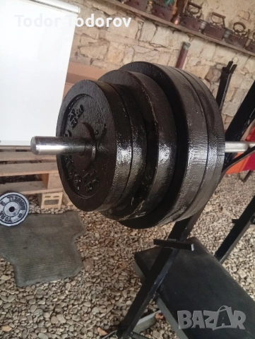 Продавам щанга , тежести 100кг , и лежанка , снимка 4 - Фитнес уреди - 53928344