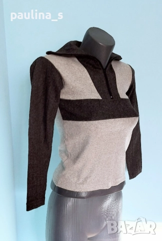 Три различни броя / Дамски суичъри, малък размер XS / S, снимка 10 - Суичъри - 52402671