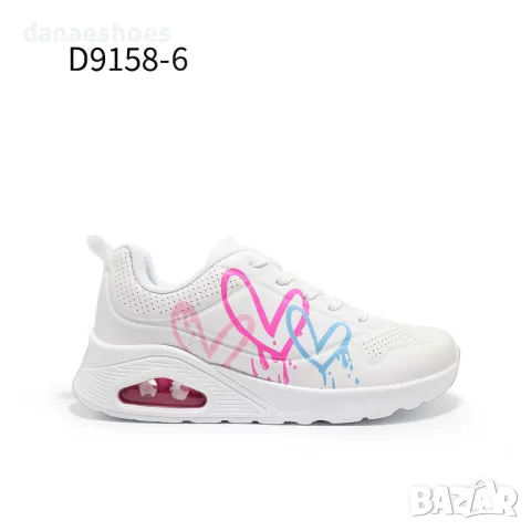 Дамски маратонки с щампи на сърца, снимка 2 - Маратонки - 49874884