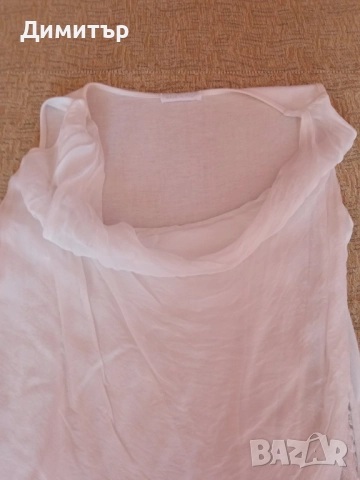 Ефектен топ М-Л размер, снимка 3 - Туники - 52010099