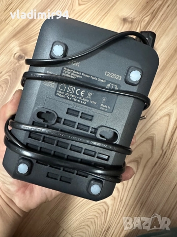 BOSCH UniversalSaw 18V-100, снимка 7 - Моторни триони/резачки - 52620651