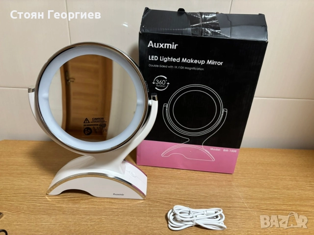 Чисто ново козметично огледало с лед осветление