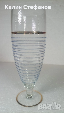 Страхотен ретро комплект за вино, шампанско, златни кантове, цветна синя посипка, 6 бр, снимка 4 - Антикварни и старинни предмети - 51570042