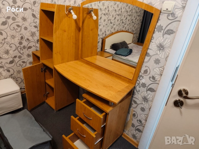 Тоалетка с огледало напарвена по поръчка, цвят медна елша, снимка 3 - Тоалетки - 52821376