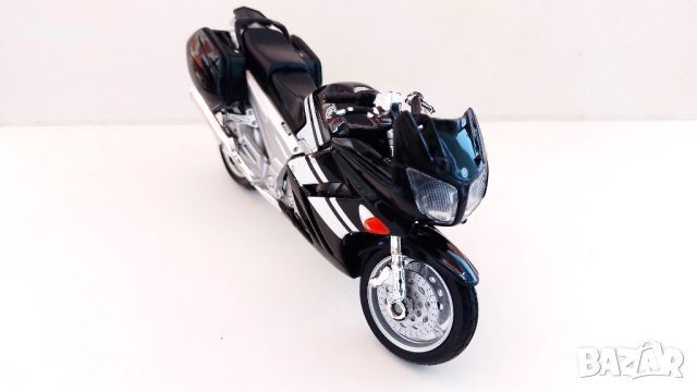 2006 Yamaha FJR 1300 Maisto Motorcycle Model 1:18, снимка 4 - Колекции - 41711850