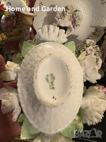 Royal Doulton England 1966 цветна кошница порцелан Bone China, снимка 2 - Колекции - 54026187