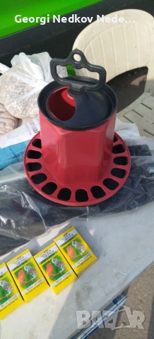 Продавам хранилка за пиленца