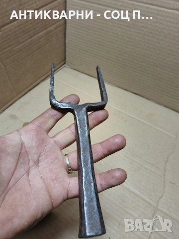 Комплект Соц Стари Ръчно Ковани Чук С Наковалня За Клепане На Коси. НОМЕР 1734., снимка 7 - Антикварни и старинни предмети - 53952133