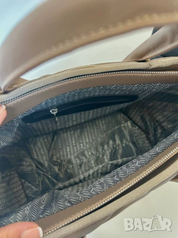 Prada дамска чанта в черно и кафяво, снимка 3 - Чанти - 50751491