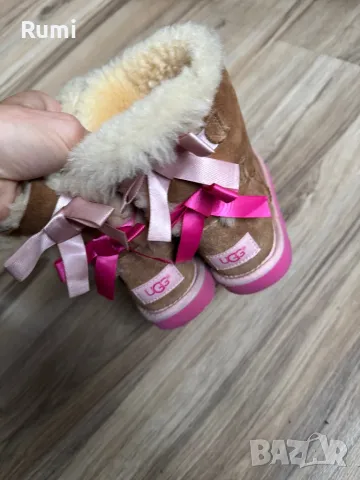 Оригинални топли детски ботуши UGG ! 31 н, снимка 11 - Бебешки боти и ботуши - 48430546