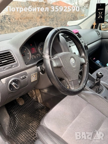 Добър ден, приятели. Продавам личния си автомобил Volkswagen Golf 5 1.9 TDI с доработки – 150 к.с., снимка 9 - Автомобили и джипове - 53642240