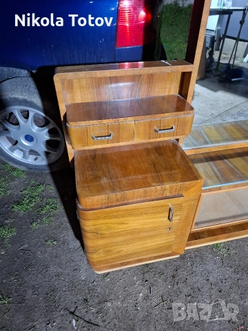 Продават се старинни шкафове, снимка 2 - Антикварни и старинни предмети - 54046408