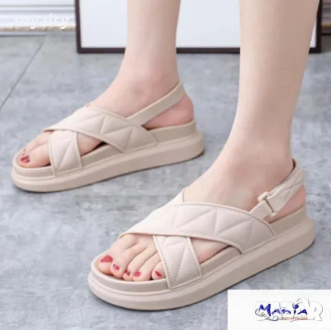 Дамски сандали на платформа Различни цветове , снимка 4 - Сандали - 49960443