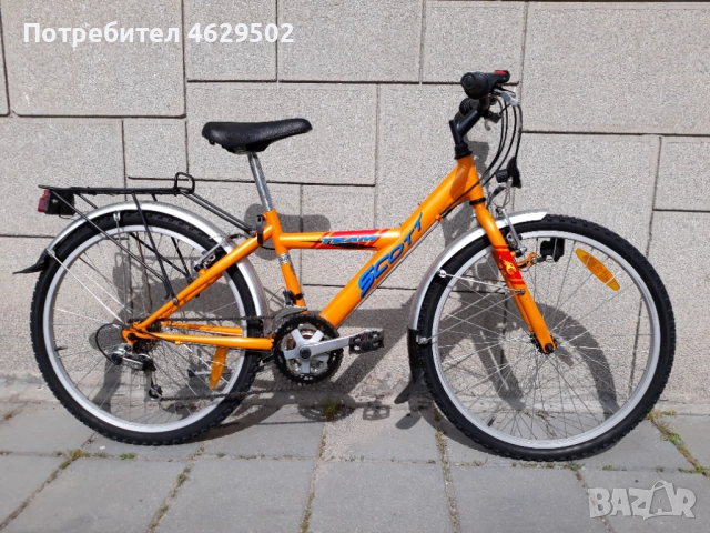 Продавам 24" велосипед Scott Team. Всичко работи, в отлично техническо състояние и външен вид