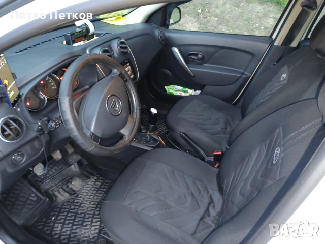 Дачия Сандеро, снимка 7 - Автомобили и джипове - 52487572