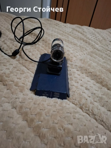 Продавам web camera с микрофон за компютър и лаптоп 