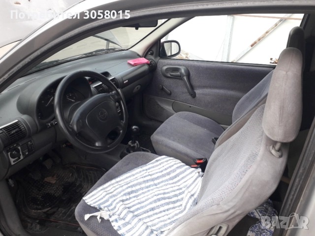 Опел Корса 1.4 бензин, снимка 7 - Автомобили и джипове - 52482781