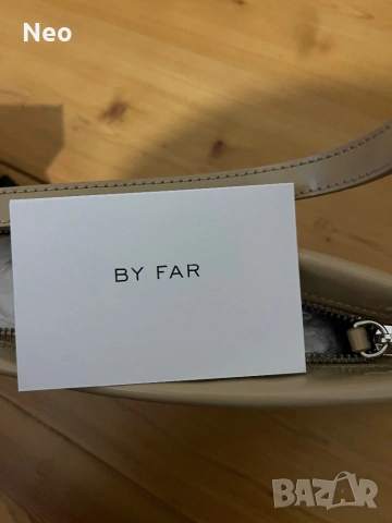 Оригинална дамска чанта By Far, снимка 7 - Чанти - 53948641