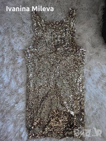 Златна рокля с пайети, снимка 1 - Рокли - 45641689