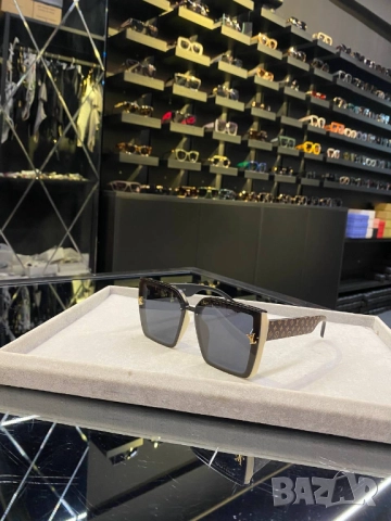 очила с черен обикновен калъф и ув защита cartier chanel, снимка 6 - Слънчеви и диоптрични очила - 51450884