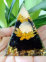 Красива оргонит пирамида - сфера розов кварц и Черен Обсидиан, снимка 1 - Декорация за дома - 44937502