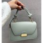 Елегантна фешън чанта с авнгардни дръжки в модерни цветове, снимка 7
