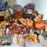 лот колекция минерали от България друза Кварц аметист кристали яспис галенит азурит ахат халцедон , снимка 3 - Колекции - 44986418