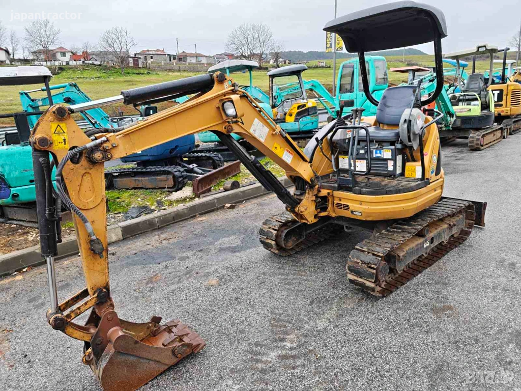 Багер Caterpillar НОВ ВНОС 2100кг, снимка 1