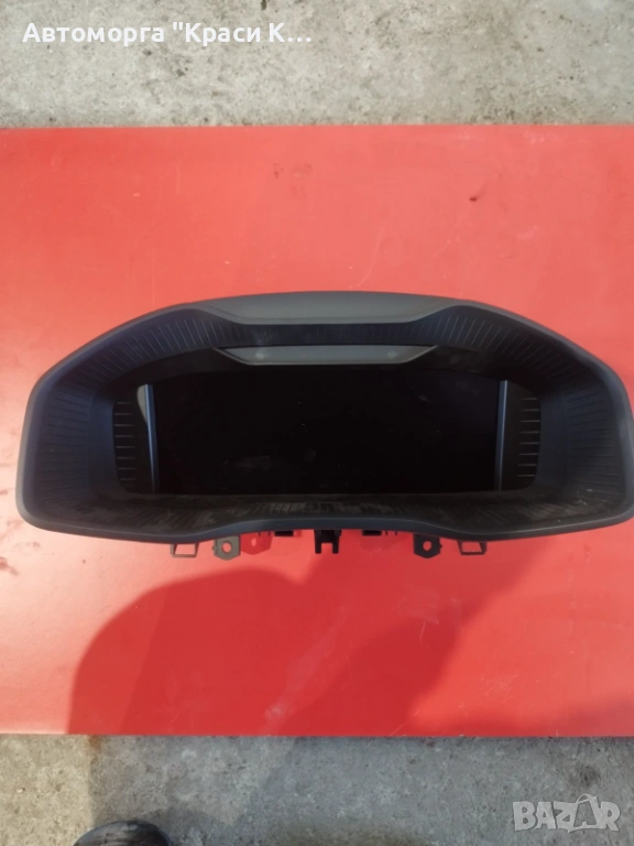 565920790J километраж за Skoda Karoq 2025г код на двигател DXDA 1.5tsi 150k 1800км, снимка 1