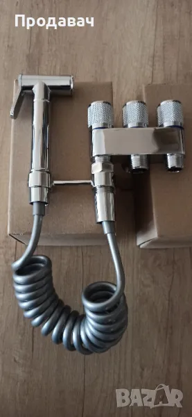 Хигиенен душ за тоалетна/биде с троен кран - ХРОМ,ЧЕРЕН И ОРЪЖЕЙНО СИВ , снимка 1