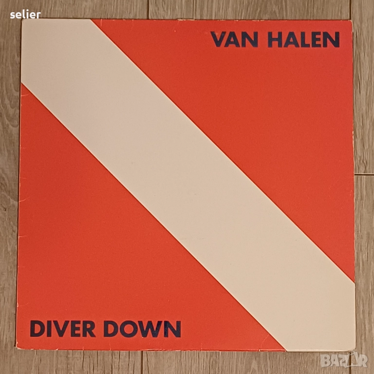 Van Halen ‎– Diver Down Издание 🇬🇧 UK 1982г Състояние на винила:едната страна е VG++,другата е VG+, снимка 1