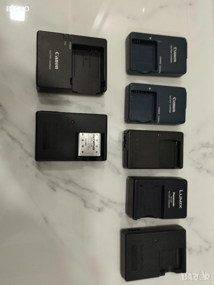 Зарядни за фотоапарти, снимка 1