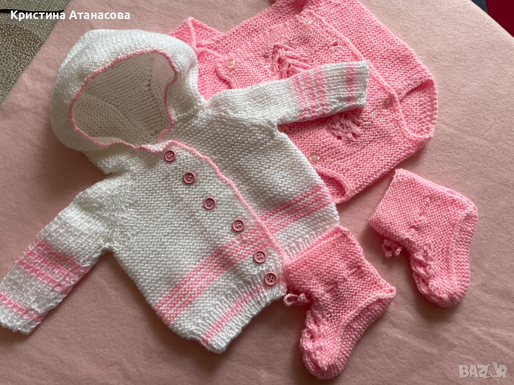 Розов ръчно плетен бебешки костюм, снимка 1