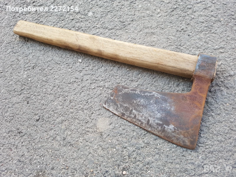 Кована брадва с украса, снимка 1