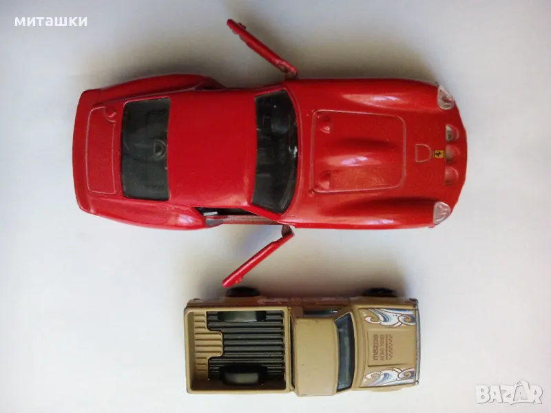 Ферари и Мазда , две метални колички, снимка 1