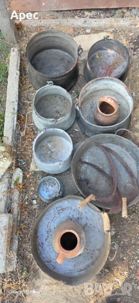 Стари Бакъри- Тави- Сърпове- Гърнета, снимка 1